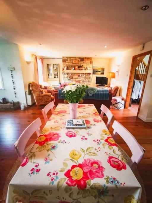 דינגל Orchard Cottage מראה חיצוני תמונה